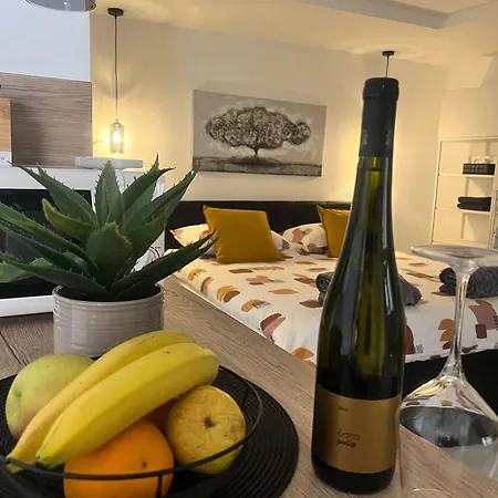 Noa Old Town - - Ground Floor Apartment